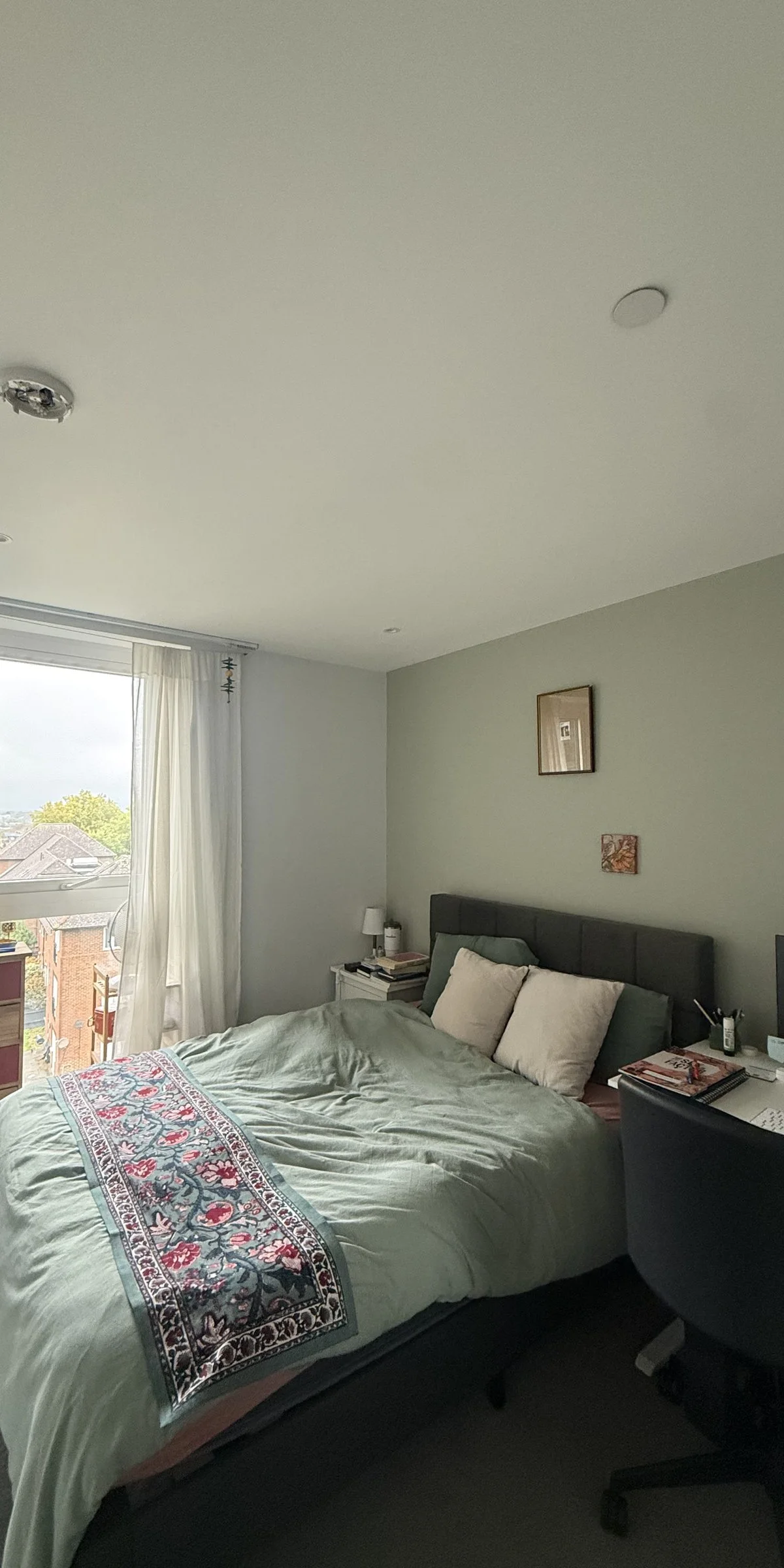 Nov-Jan Sublet in Manor House New Build