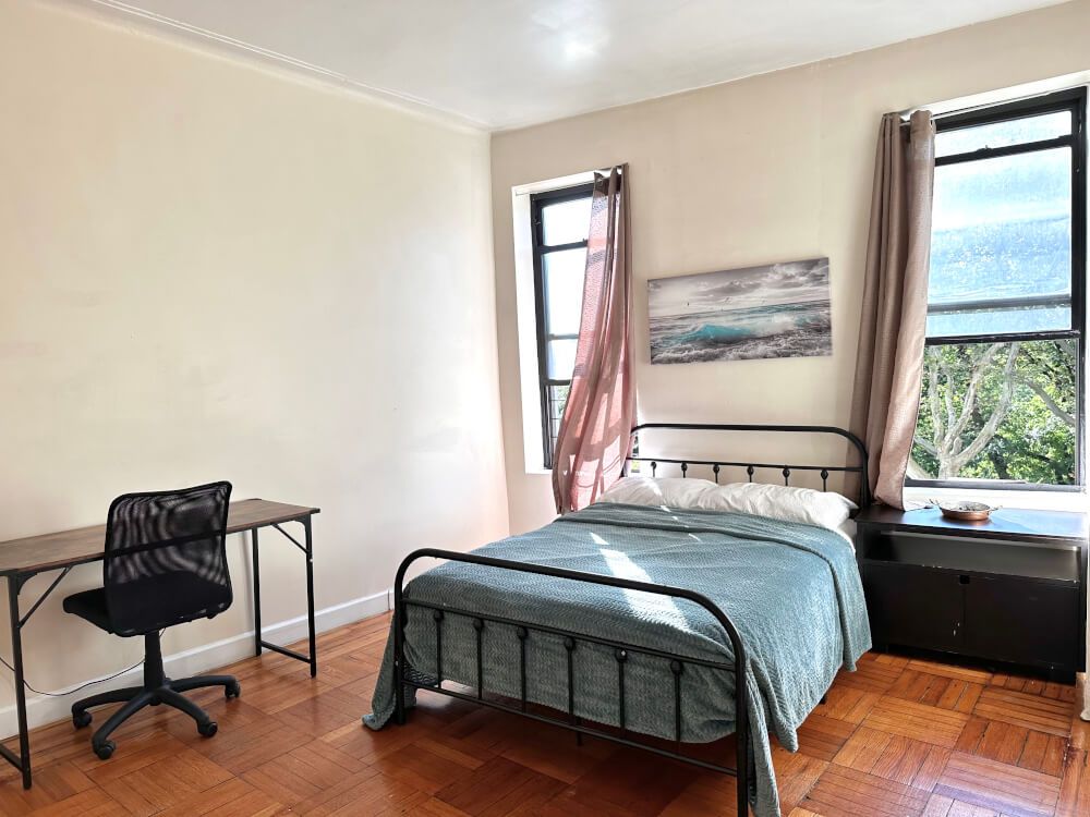 SPACIOUS Hudson River ROOM