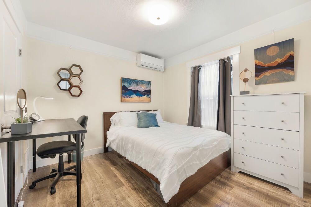 Furnished bedroom in Urban Home #Location! - Bedroom 1