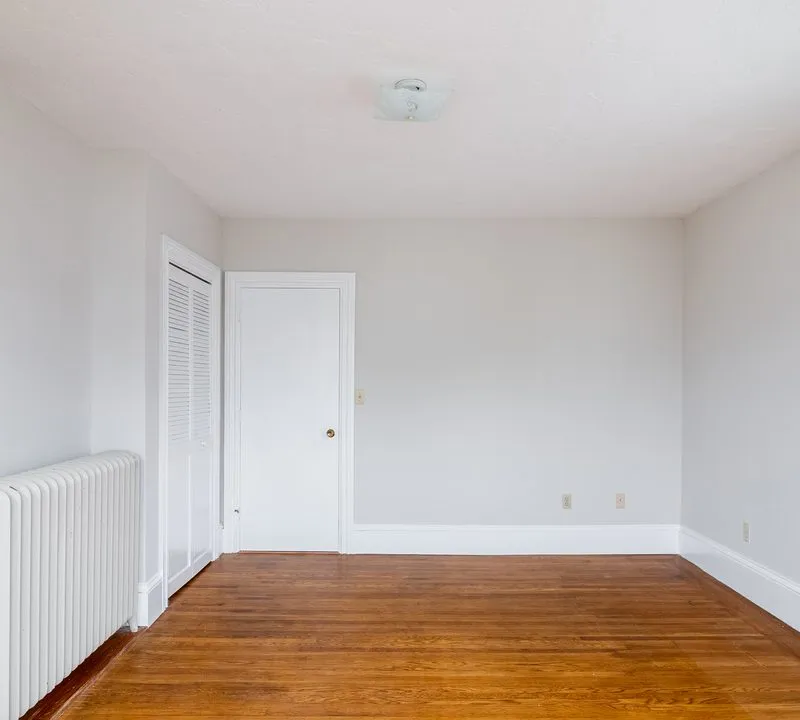 1 bedroom apartment in East Somerville