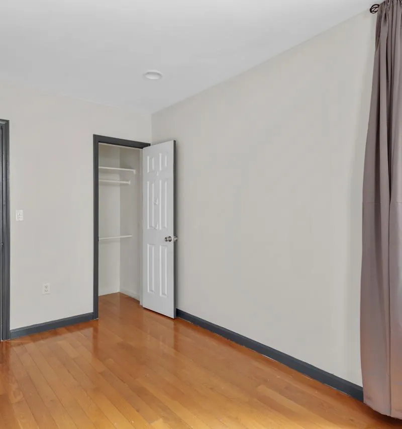 Private room in New York