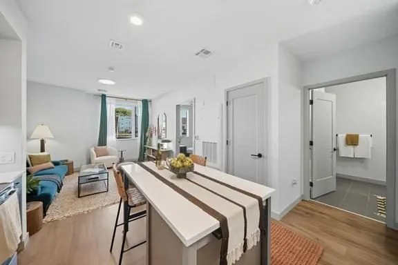 Fully Furnished 1-Bedroom Apartment at Harper Apartment in Boston