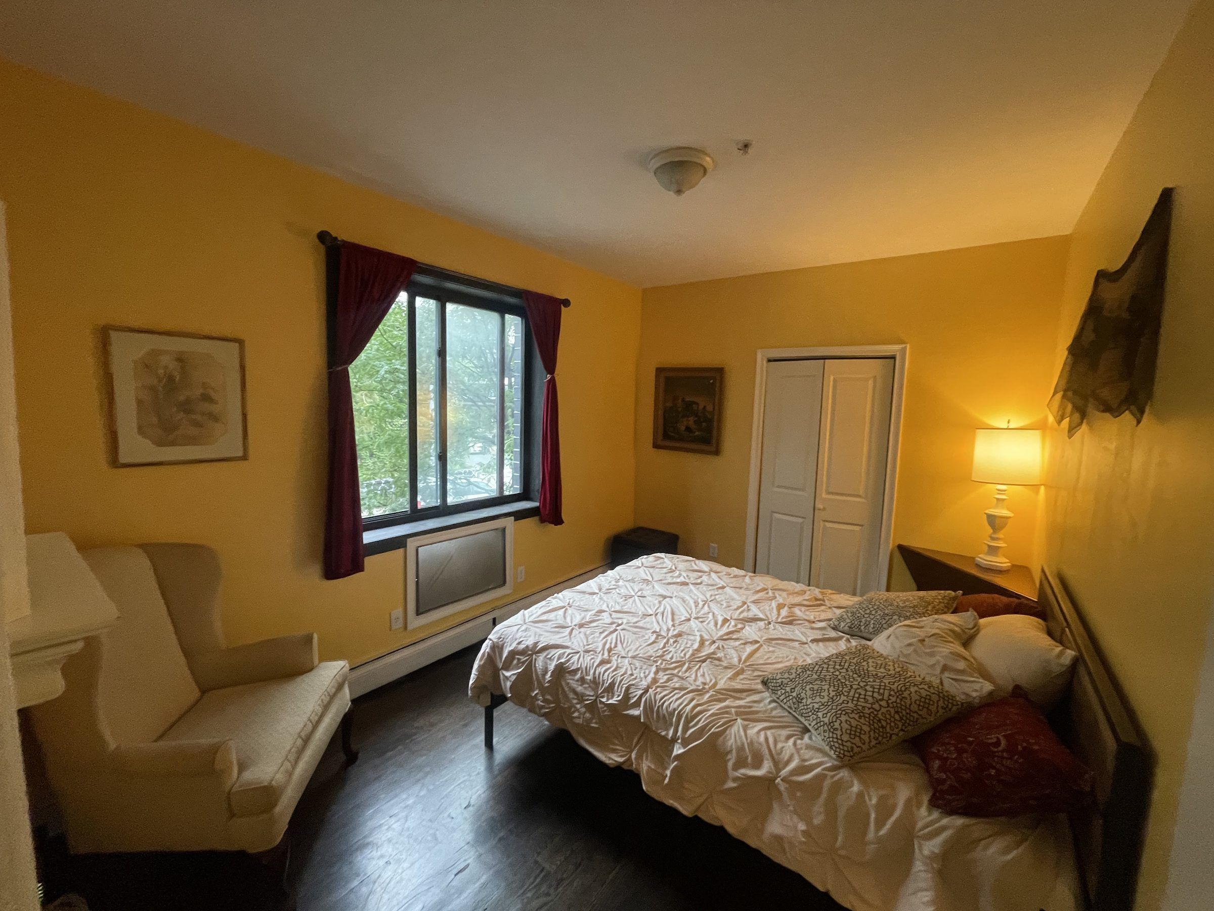 Sunny bedroom in Brooklyn