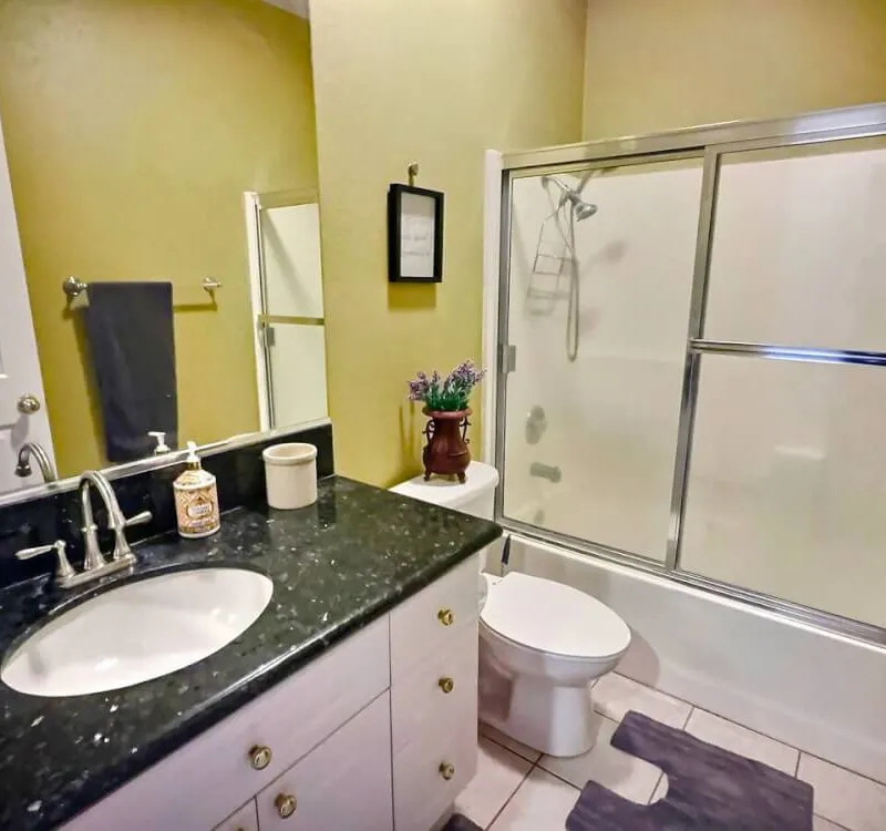 Blue Zone Haven 4 Beds 3 Full Baths