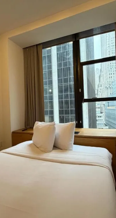 Private rooms in same apart at FiDi
