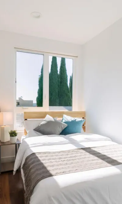 Stylish Shared Home in the Heart of Hollywood – Fully Furnished Rooms - Bedroom 2