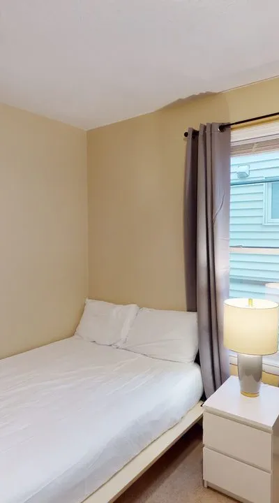 Private room in Wellington-Harrington