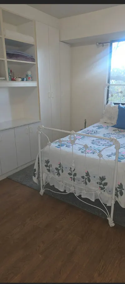 Private rooms and bathrooms in quiet home in Emerald Hills near Woodside - Bedroom 2