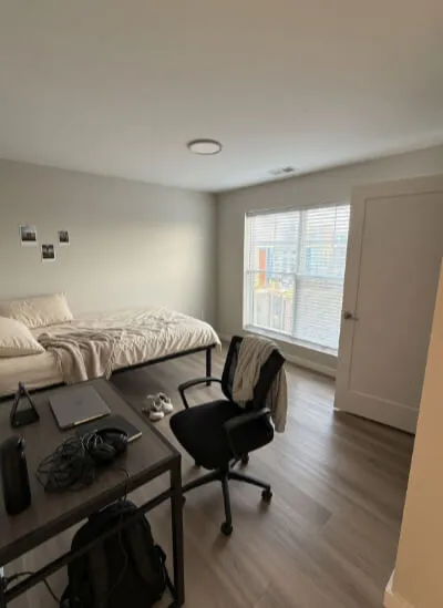 Modern 1B1B in 2B2B Apartment at 405 E Stoughton | Walk to Grainger | Take 1 Room or Entire Unit