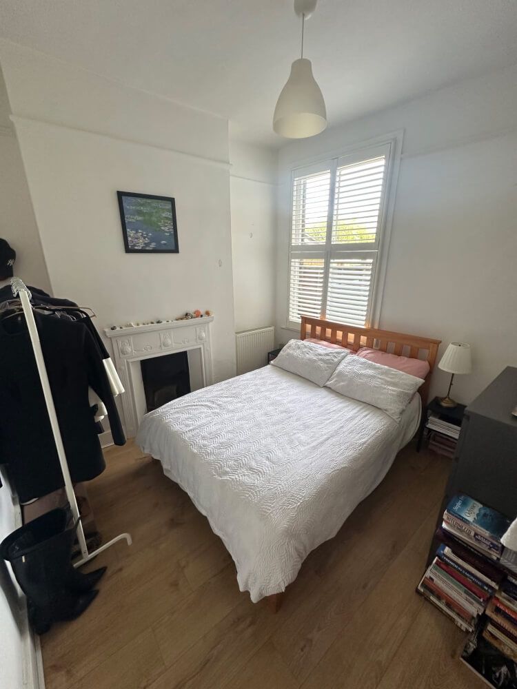 Cozy Spare Room in Brixton Hill Flat