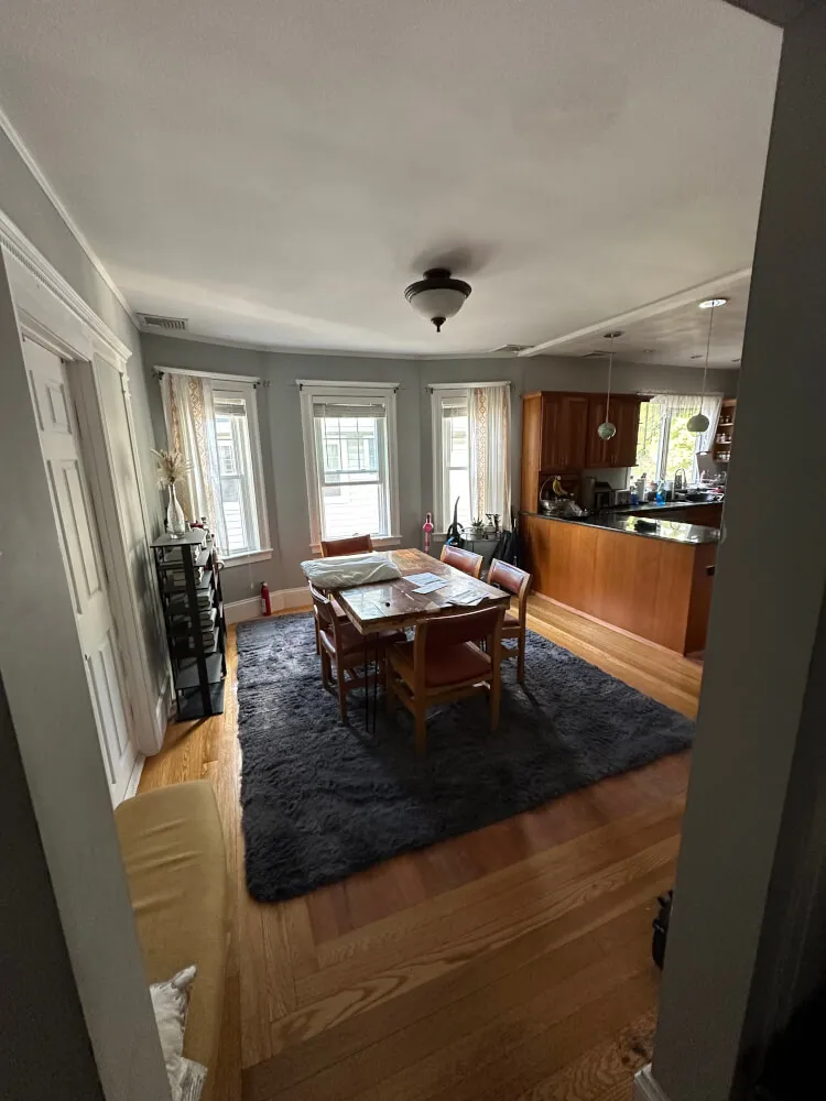 Private Room in East Arlington Apartment