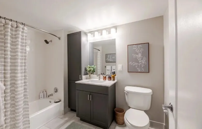 Furnished 2B2B in White Plains | 3-Min Walk to Train | NYC Commuter Friendly