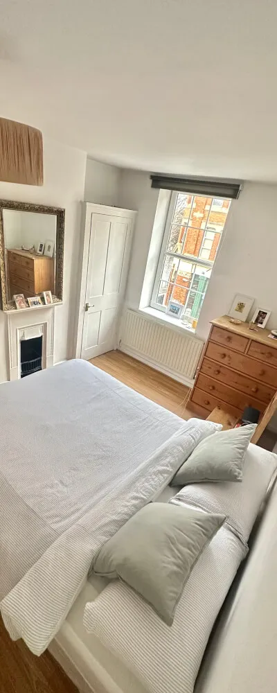 Furnished Double Room Sublet in East London