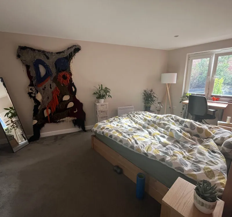 King room with Ensuite and walk-in wardrobe