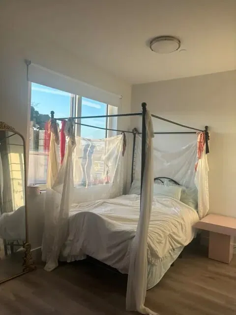 Quiet Studio with Private Roof Access
