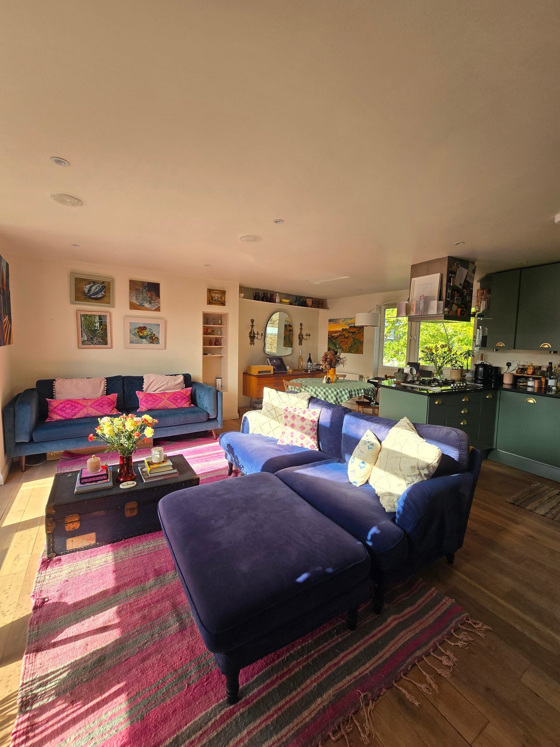 Room in a 3 Bed 2 Bath Notting Hill Flat Share
