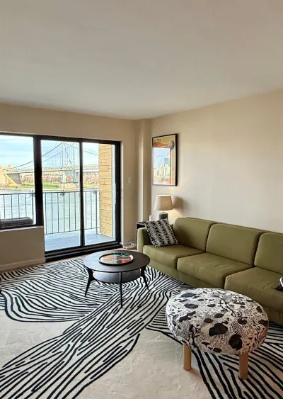 Waterfront 1BR in Astoria - Great Views, Huge Balcony, Tons of Perks