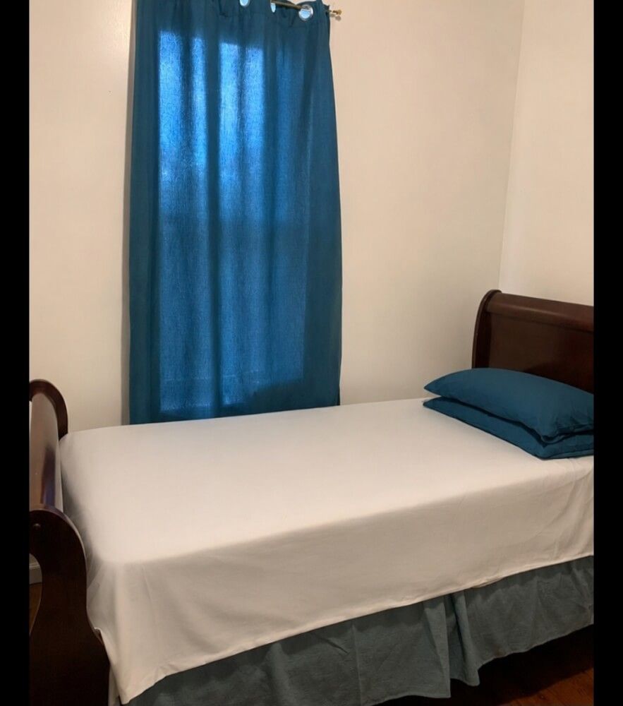 Furnished Room For Rent in Brooklyn