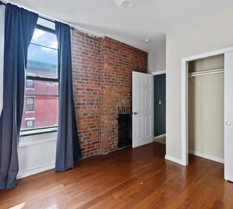 Private room in New York