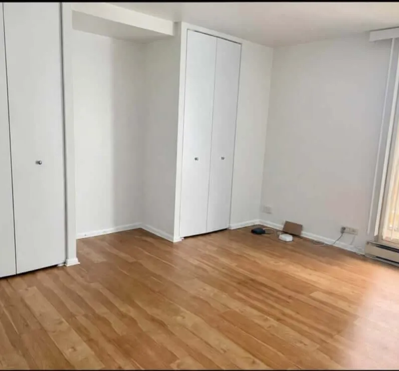 High Rise Living with Private Bath in Edgewater