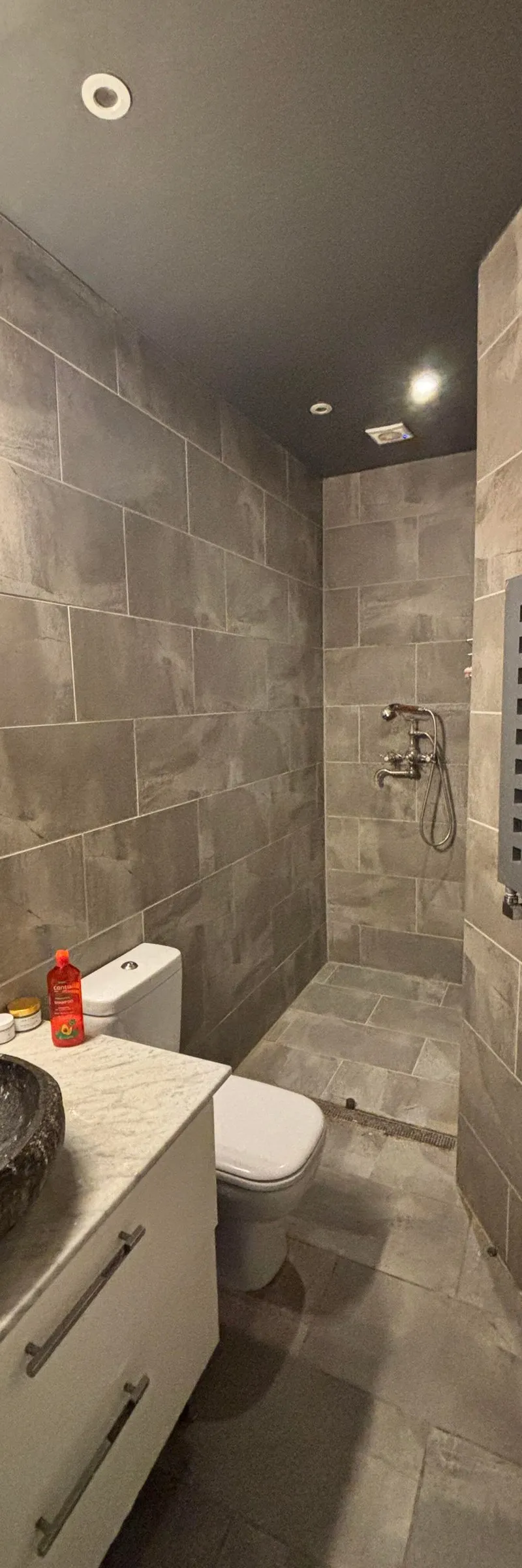 Ultra-Spacious Master Bedroom with Private Garden Access in Notting Hill | 150m to Tube | Bills Included