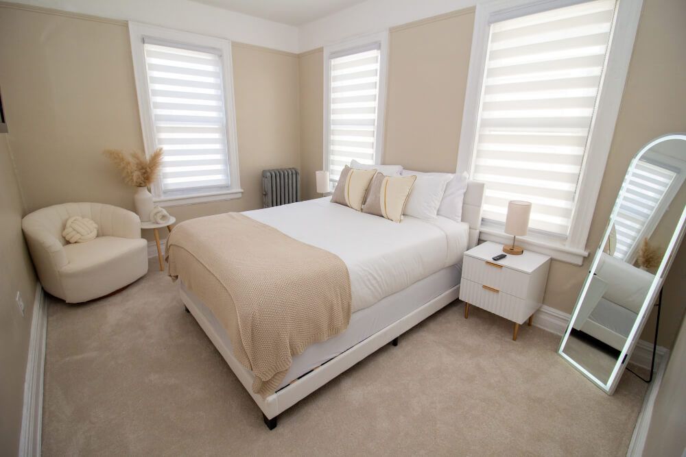 OZIA - 2BR w/ Private Office + Theatre Living Room - Bedroom 2