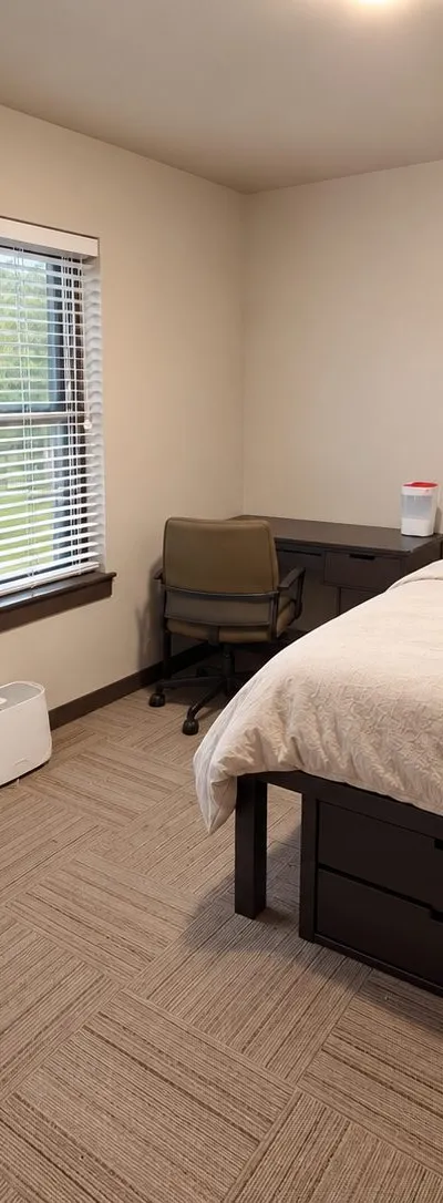 Furnished private room in a Mapplewood apartment