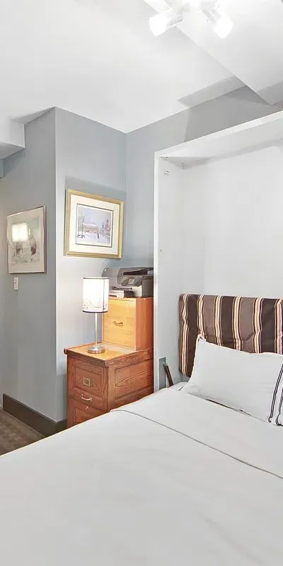 Private bed & bathroom near Grand Central