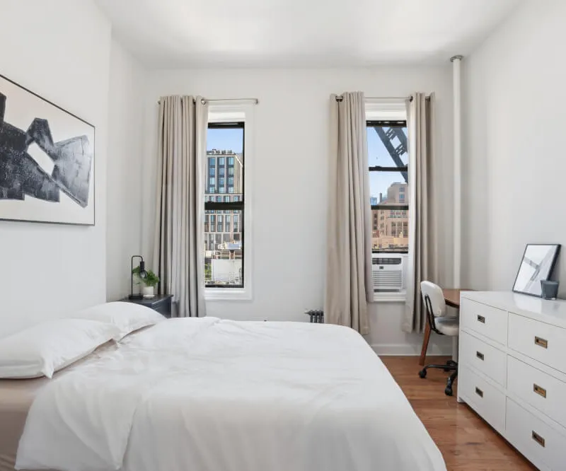Modern 1BR in Chelsea | Prime Location