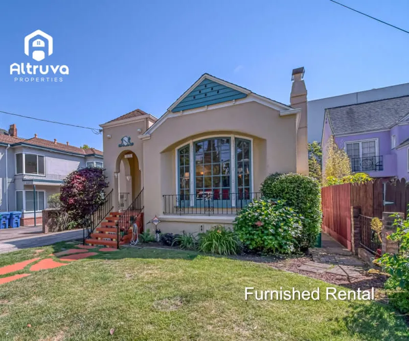 Casa Del Sol - Spacious 5 Bedroom Home Near the Beach