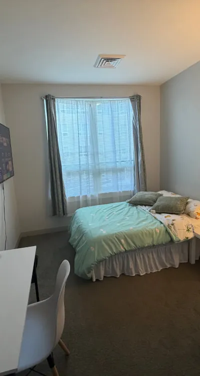 Stylish Private Room in a Modern Apartment Complex in Brighton with Pool & Fitness Center