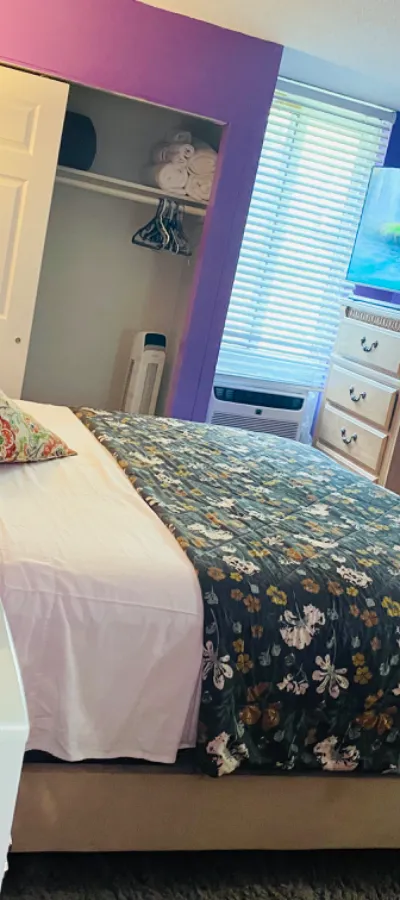 Beautiful Large King size bedroom