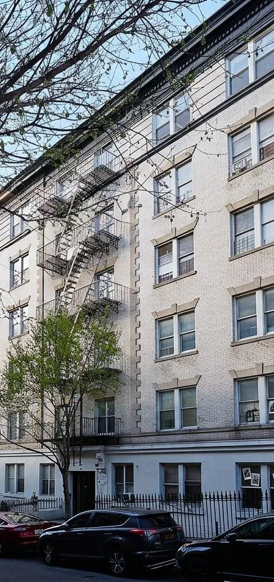 Furnished private room in Central Harlem apartment