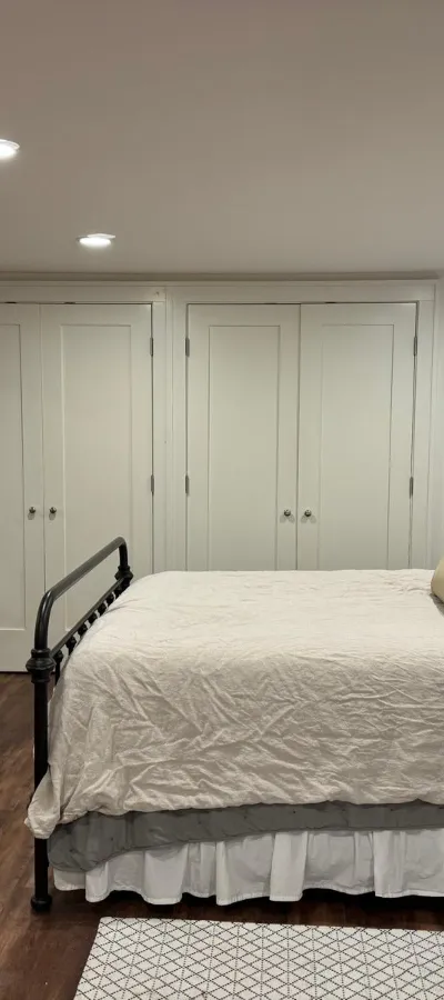 Spacious garden apartment in Madison Park
