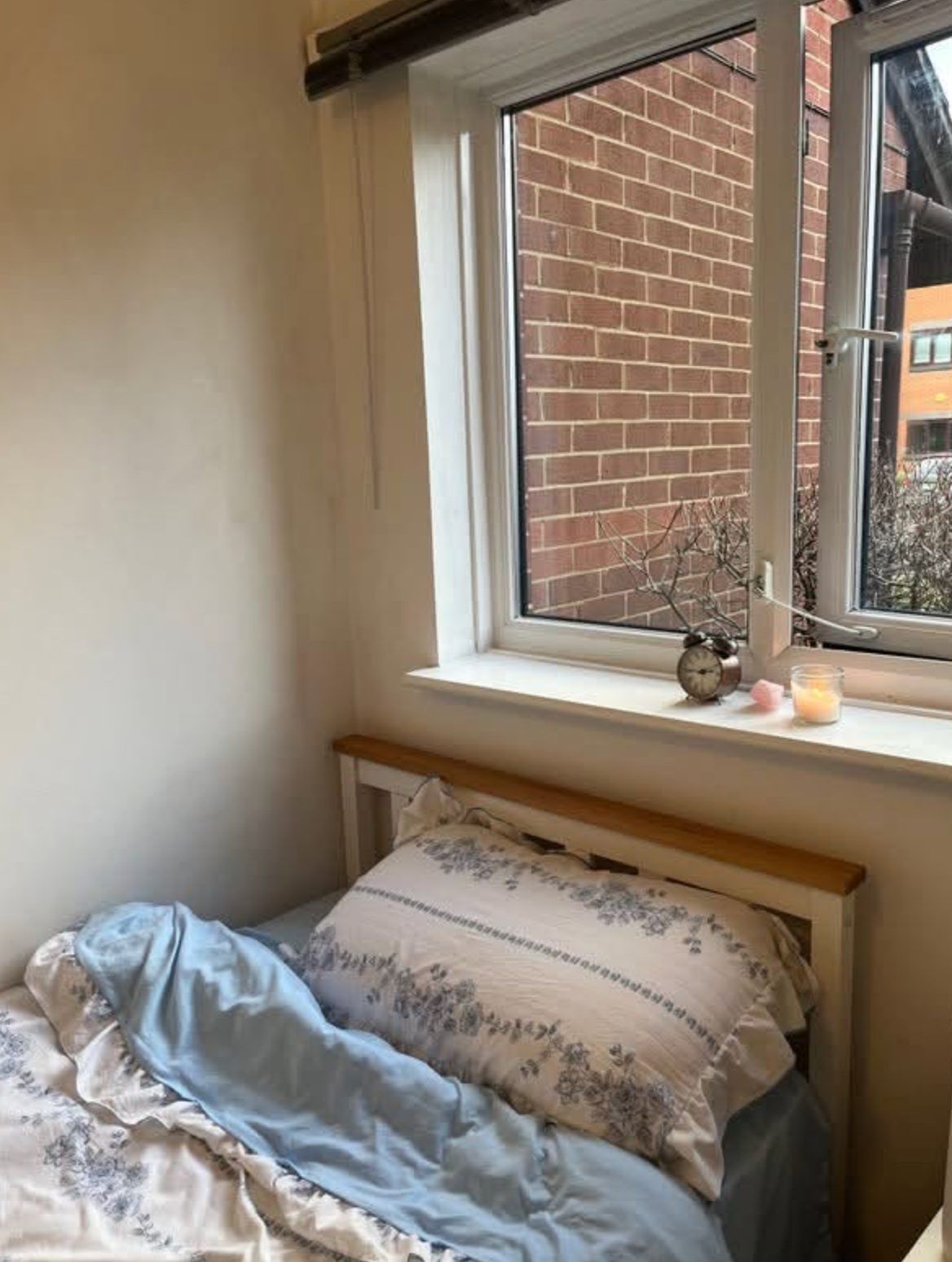 Private Room in 3-Bedroom Flat in Bow