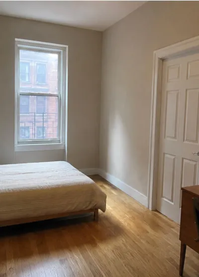 Large Private Room in Upper West Side