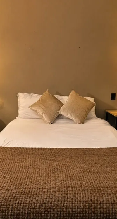 Studio King - Unmatched Midtown Location
