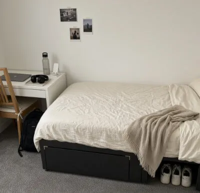 Birmingham City Centre Room | Near Chinatown | Short-Term Friendly