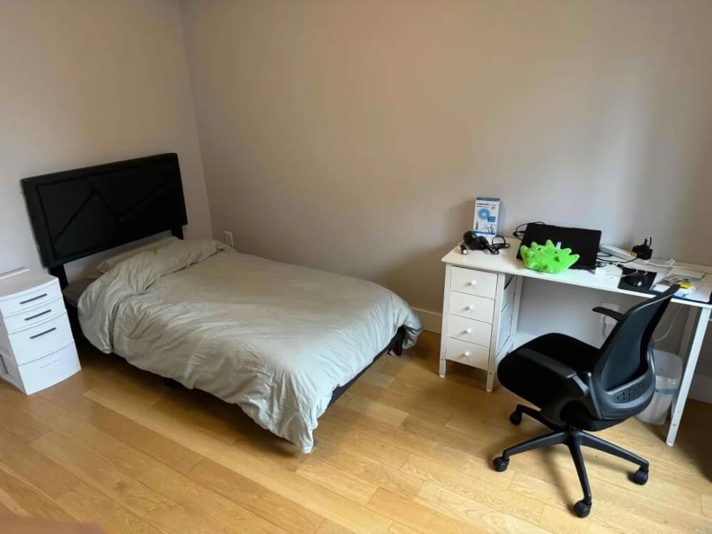 Furnished Room (~150 sq ft / 14 sqm) in Luxury 2B/3B Upper West Side Apartment (70 W 93rd St, NYC) | (Water, Hot Water & Gigabit Wi-Fi INCLUDED!) | Official Sublease | Feb 1 – July 31, 2027