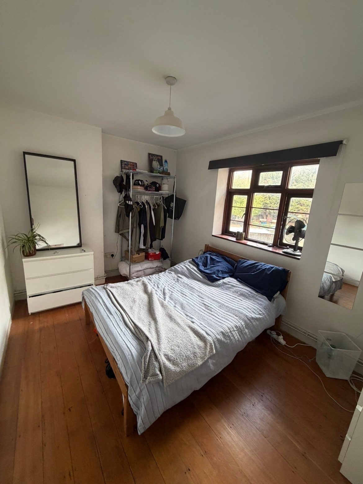 2 Sizeable Double Rooms in Clapham House - Bedroom 2