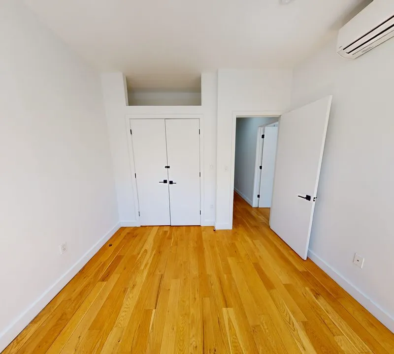 Private room in Ridgewood