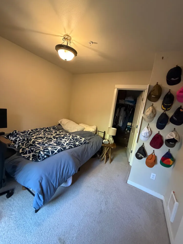 Private First Floor Townhouse Suite in Madison Valley
