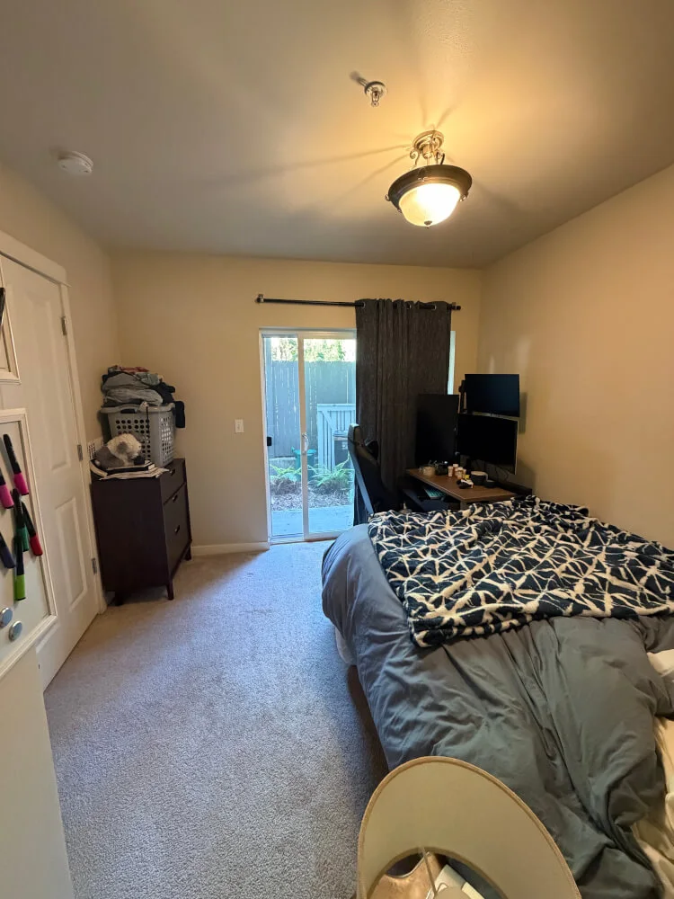 Private First Floor Townhouse Suite in Madison Valley