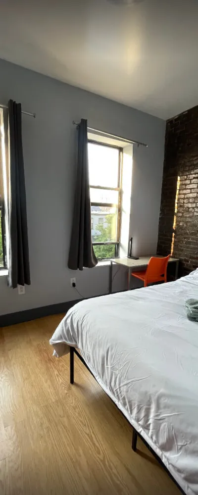 Comfortable Private Room in Bed-Stuy — Near J/M/Z Trains