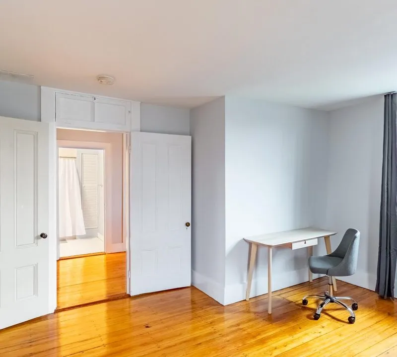 Private room in Auburndale