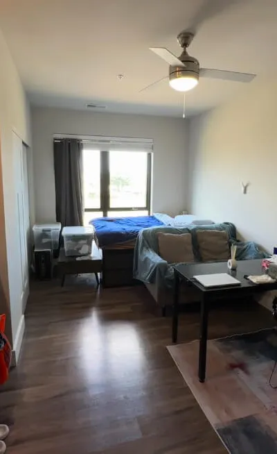 UIUC 4B4B Private Bedroom | 1 Min to Green St | Furnished | Gym & In-Unit Laundry