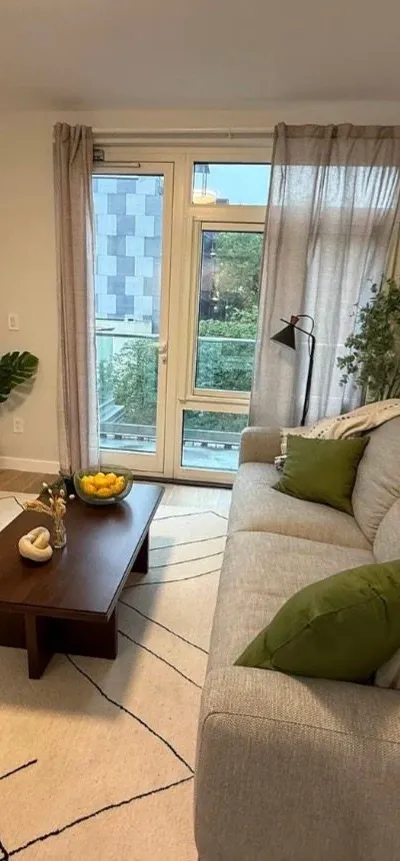 Modern 2BR/2BA Apartment in Long Island City