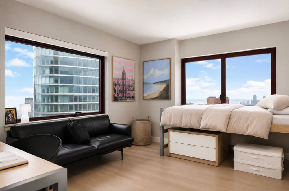 Studio room in financial district {students only}