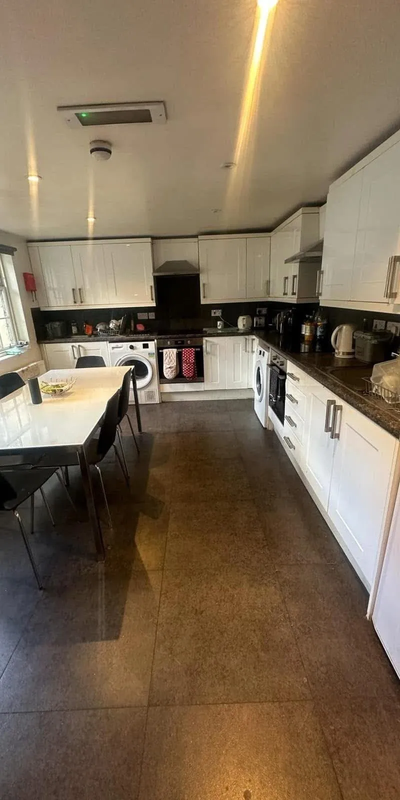 Large Double Room near Oval Station