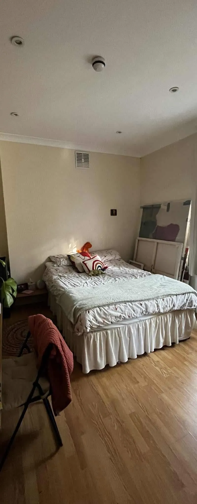 Large Double Room near Oval Station